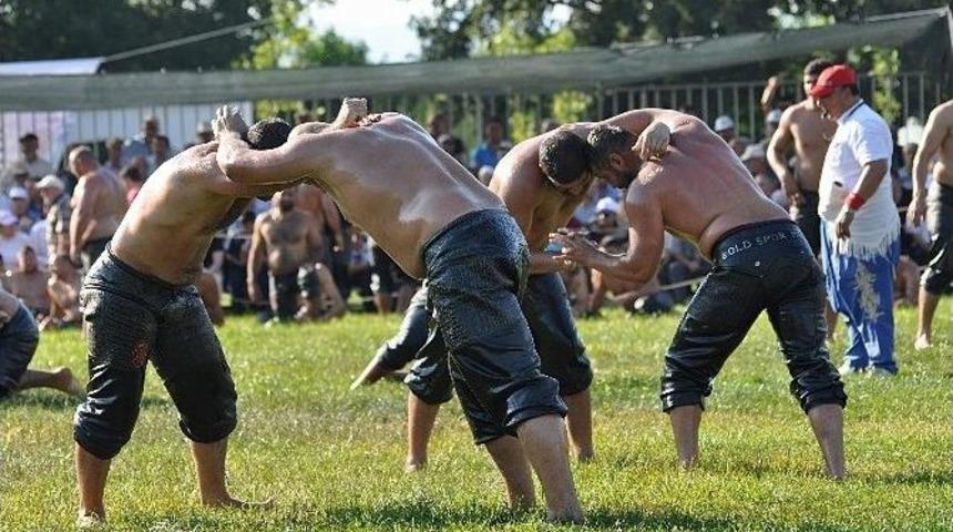 Kartepe Hergeleci İbrahim Yağlı G&uuml;reşleri Tamamlandı