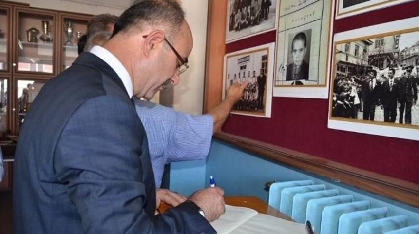 B&uuml;nyan Belediye Başkanı Şinasi G&uuml;lc&uuml;oğlu: