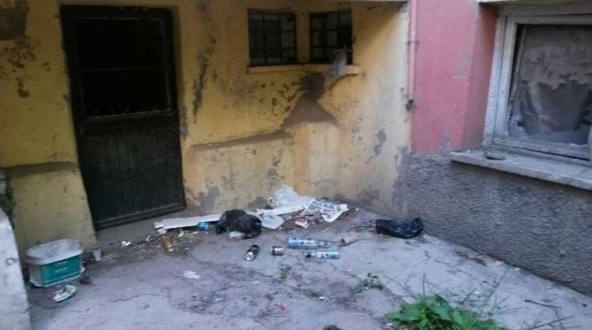 Bing&ouml;l&rsquo;de Metruk Binalar Bağımlıların Meskeni Oldu