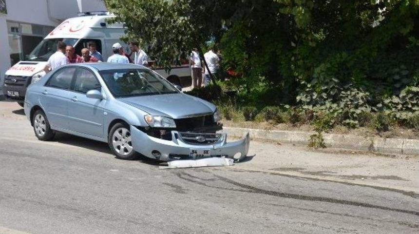 Kaldırıma &Ccedil;arparak Durabildi: 1 Yaralı
