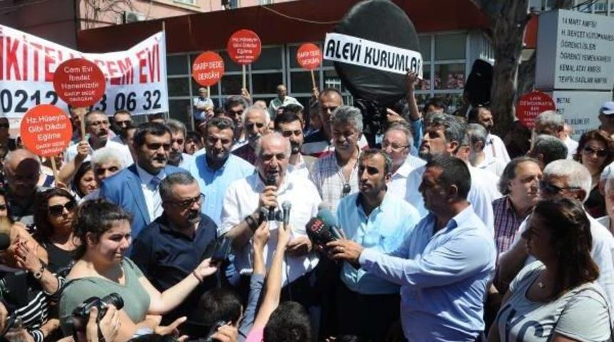 İstanbul Tıp Fak&uuml;ltesi&rsquo;Nde  Alevi Hastaya Hakaret Protestosu