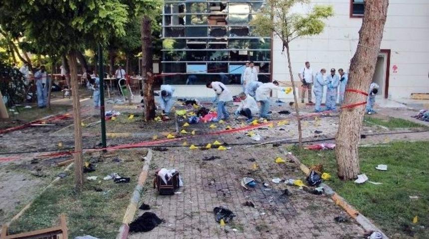 Polis, Patlamanın Olduğu Yerde Delil Aradı