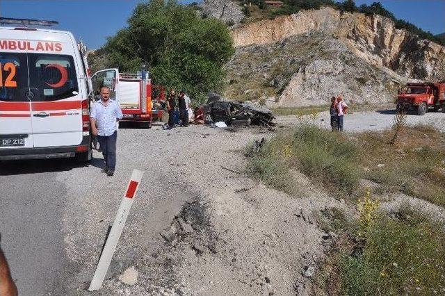 Bozüyük’te Yollar Kan Gölü 2 Ölü 1 Ağır Yaralı