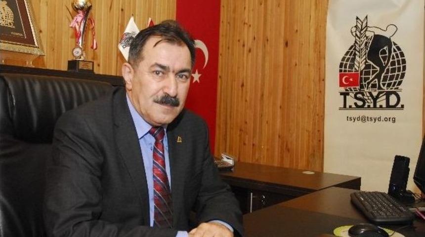 Tsyd&rsquo;den M&uuml;steşar Faruk &Ouml;z&ccedil;elik&rsquo;e Destek