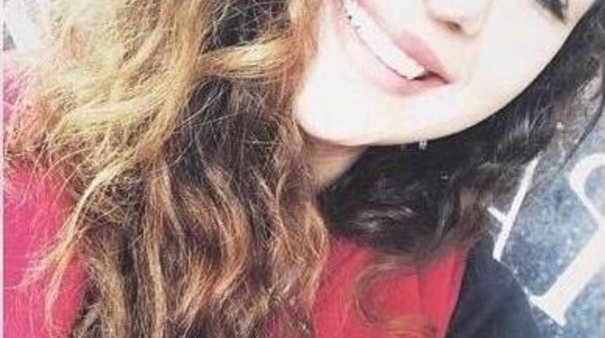 Zayıflama İlacı İ&ccedil;tikten Sonra Yoğun Bakıma Alınan Kız, Ambulans U&ccedil;akla Ankara&rsquo;ya Kaldırıldı