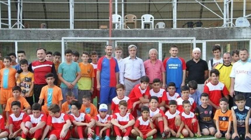 Din G&ouml;revlileri Derneğinden Geleneksel Futbol Turnuvası