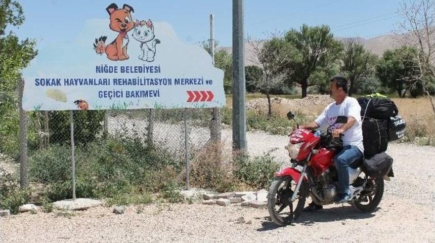 Hayvan Katliamlarına &rsquo;dur&rsquo; Demek İ&ccedil;in Yollara &Ccedil;ıktı