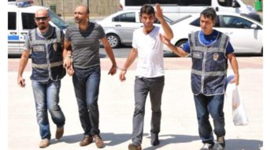 Alanya&rsquo;da Otomobil Satışı Kavgasında Kan Aktı