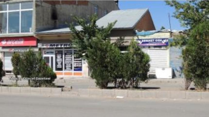 Taşlı&ccedil;ay Esnafı Kepenk Kapattı