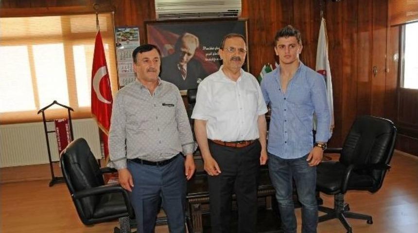 Milli G&uuml;reş&ccedil;iden Başkan Şahin&rsquo;e Ziyaret