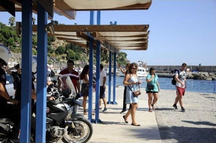 Antalya’da Deniz Otobüsünde Duman Paniği G2