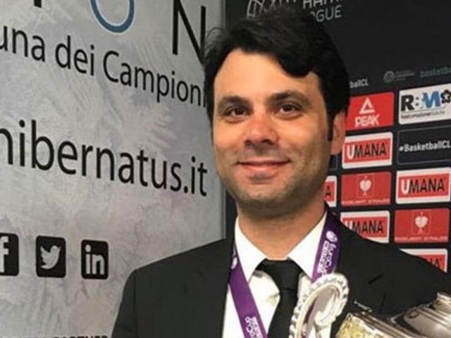 Galatasaray Kadın Basketbol Takımı'nın başantrenörü Efe Güven oldu