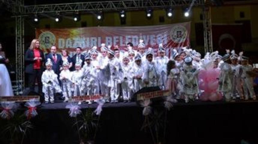 Afyonkarahisar’ın Dazkırı İlçesinde Toplu Sünnet Şöleni Düzenlendi