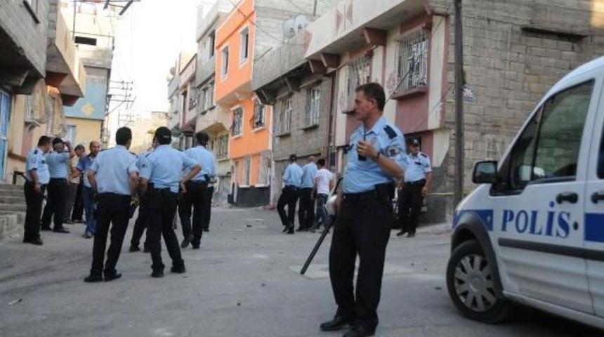 Gaziantep&rsquo;Te Komşular Arasında T&uuml;fekli Kavga: 10 Yaralı (2)