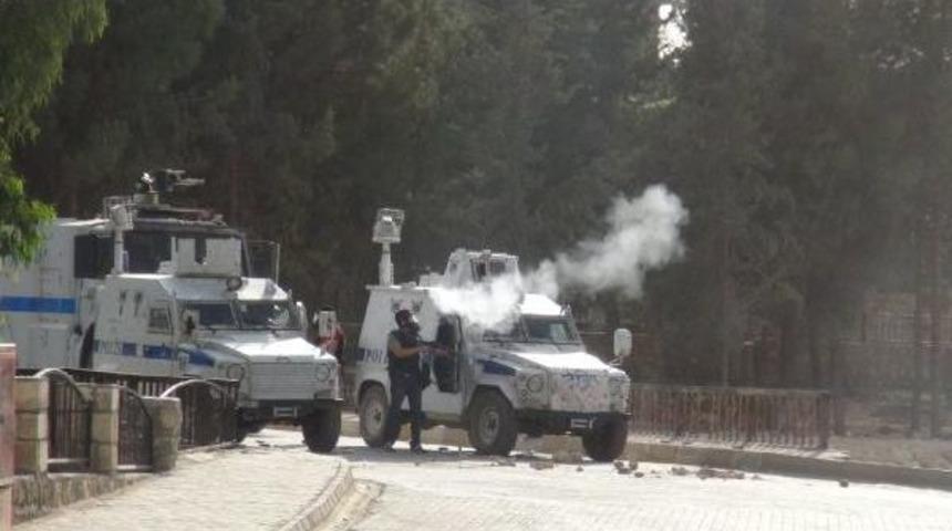 Nusaybin'de Olaylar &Ccedil;ıktı, Bir Kadın Yaralandı