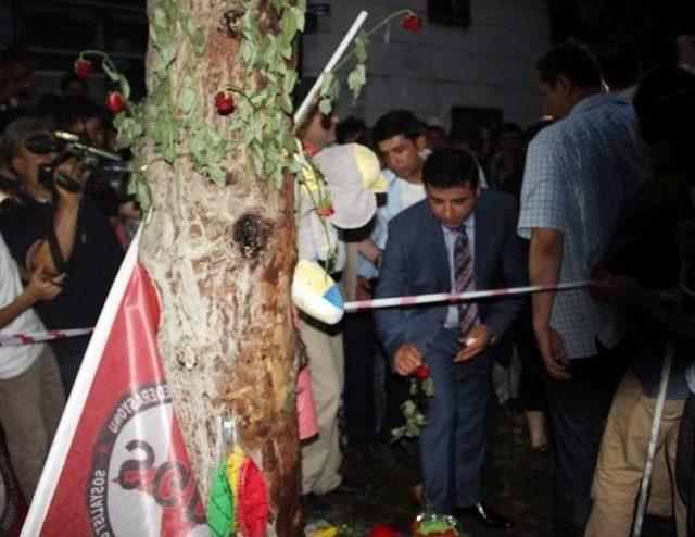 Demirtaş, Suruç’ta Patlamanın Olduğu Yerde Açıklamalarda Bulundu