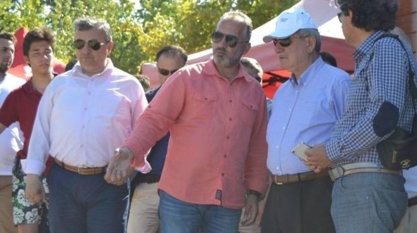 Başkan Karaosmanoğlu Mavi Bayraklı Plajı Ziyaret Etti