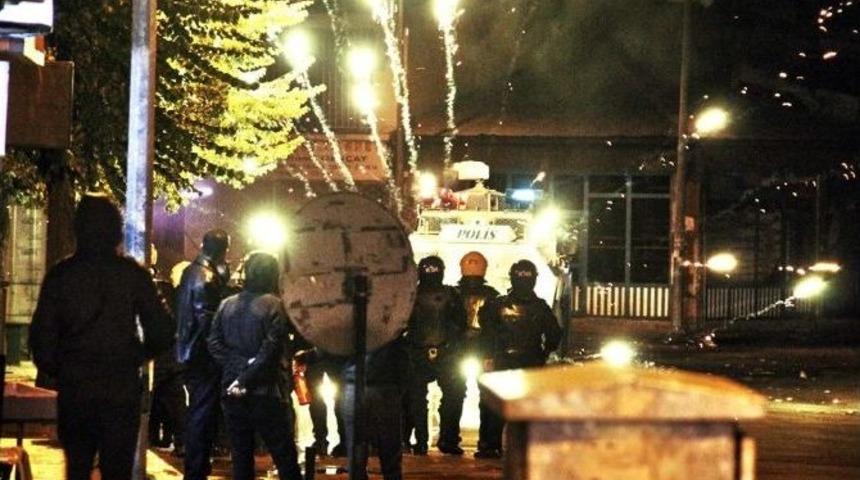 Pkk Yol Kesip, Ara&ccedil; Yaktı