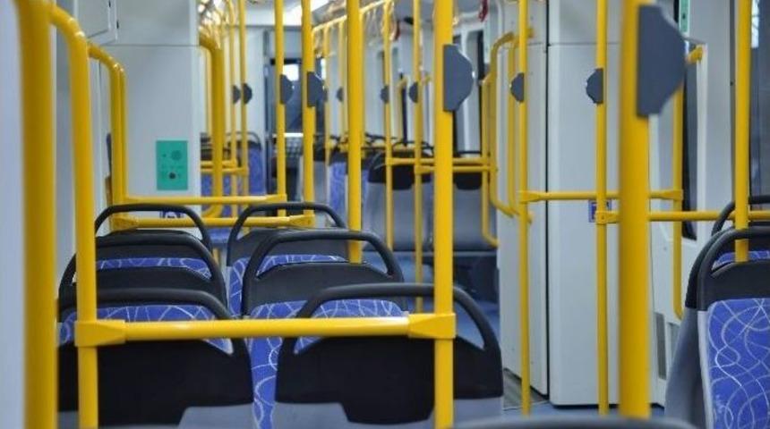 Kocaeli İpekb&ouml;ceği Tramvay İ&ccedil;in G&uuml;n Sayıyor