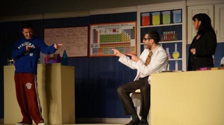 Yıldızlar Altında Tiyatro Festivali