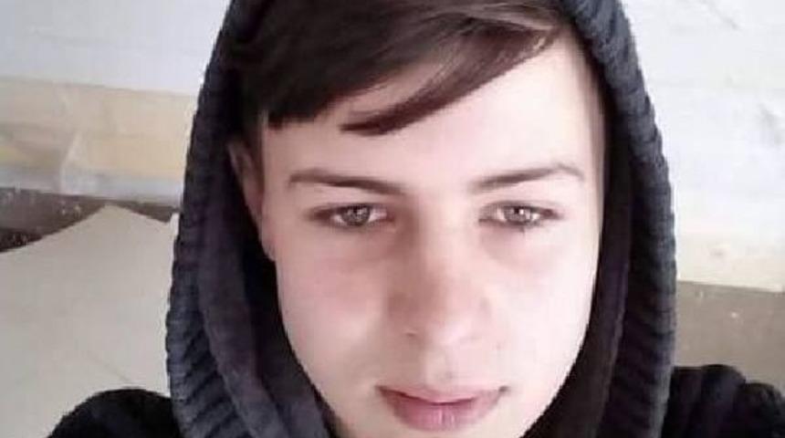 Motosikletle Kaza Yapan 17 Yaşındaki Furkan &Ouml;ld&uuml;