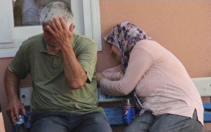 Otomobille Kanala Uçan Mali Müşavir 1 Metrelik Suda Boğuldu G1