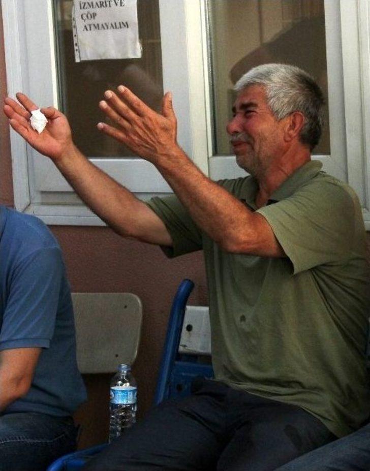 Otomobille Kanala Uçan Mali Müşavir 1 Metrelik Suda Boğuldu G4