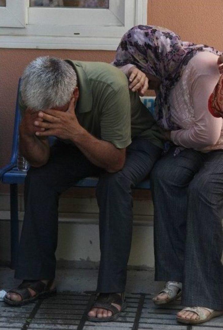 Otomobille Kanala Uçan Mali Müşavir 1 Metrelik Suda Boğuldu G5