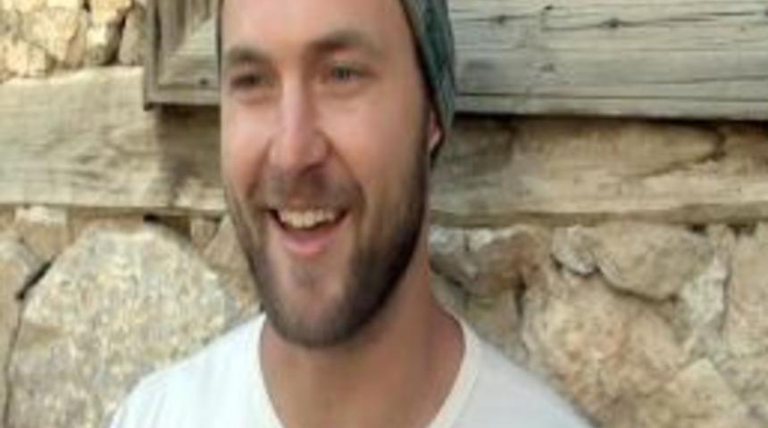 Kemaliye'de &Ouml;len Amerikalı 'yarasa Adam' Ian Flanders&rsquo;In Cenazesi, Adli Tıp'a G&ouml;nderildi