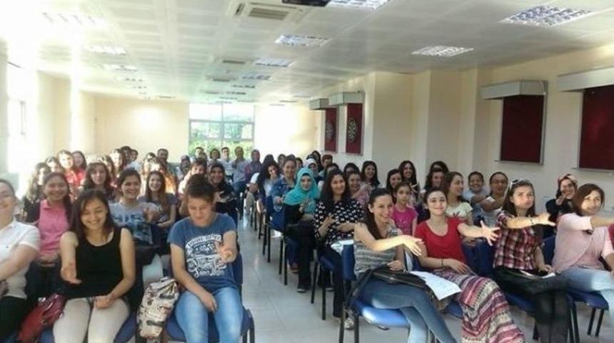 İşaret Dili Kursuna Yoğun İlgi