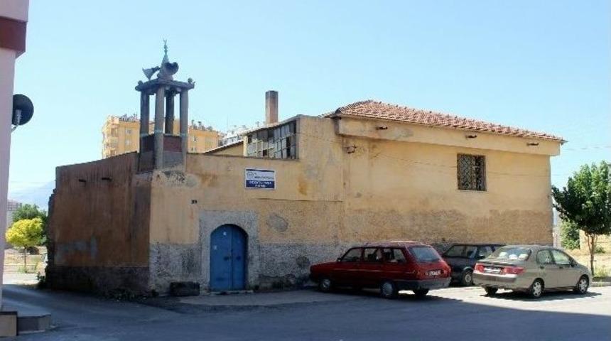 5 Asırlık Camiye &rsquo;tarihi Eser Değil&rsquo; Denilerek Yıkım Kararı &Ccedil;ıktı