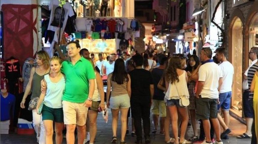 Bodrum Sokakları Cıvıl Cıvıl