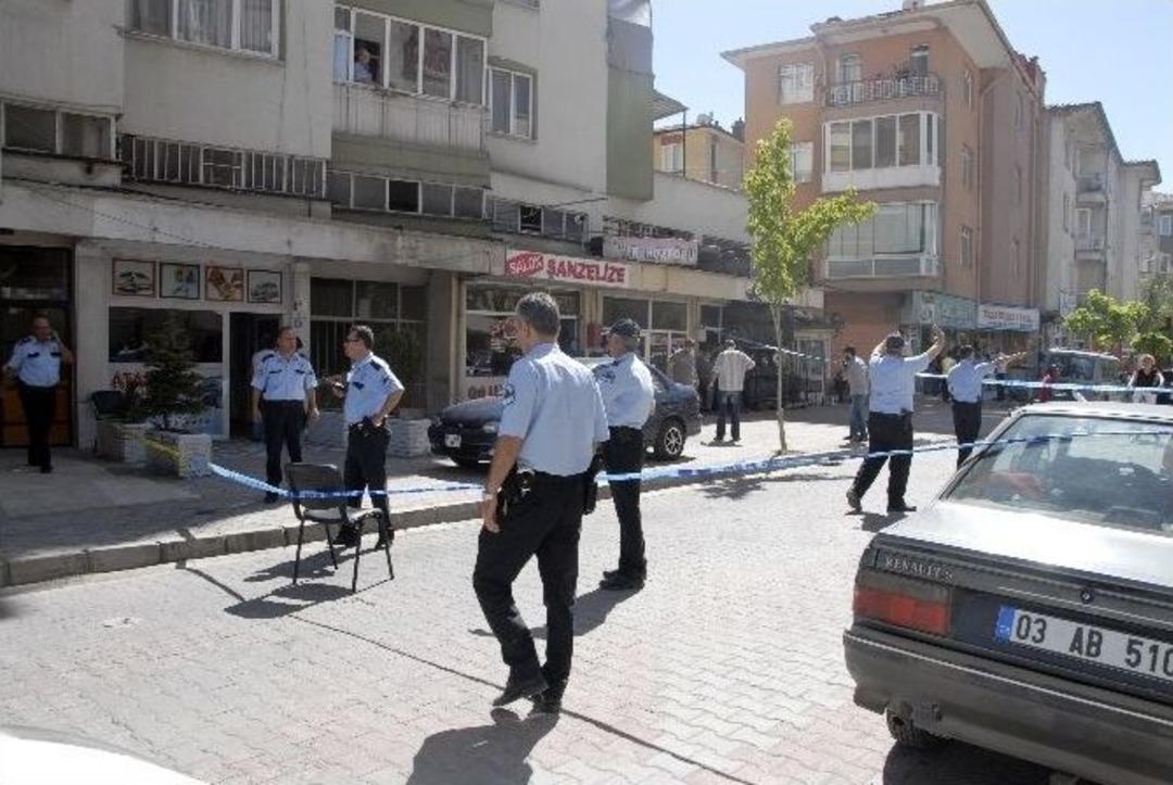 Afyonkarahisar&rsquo;da Silahlı Kavga: 1 &Ouml;l&uuml;