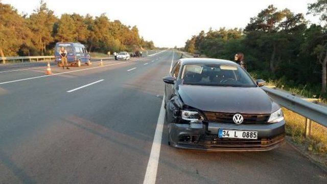 Otomobilin Çarpıp Ikiye Böldüğü Traktörün 91 Yaşındaki Sürücüsü Öldü