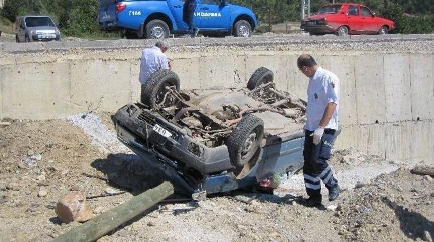 &Ccedil;alan Cep Telefonuna Bakarken U&ccedil;uruma Yuvarlandı