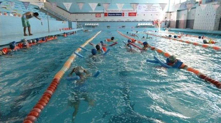 Yakutiye, Erzurum&rsquo;un &Ccedil;ocuklarına Y&uuml;zme &Ouml;ğretiyor