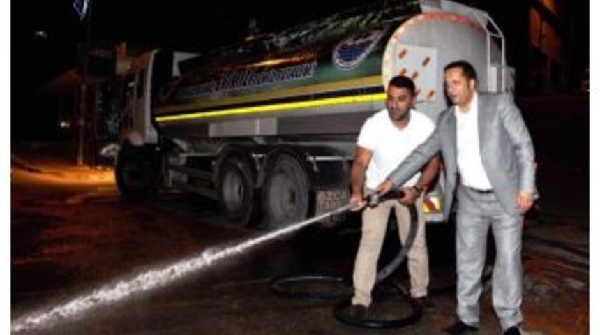 Dilovası Cadde Ve Sokaklarında Temizlik Devam Ediyor