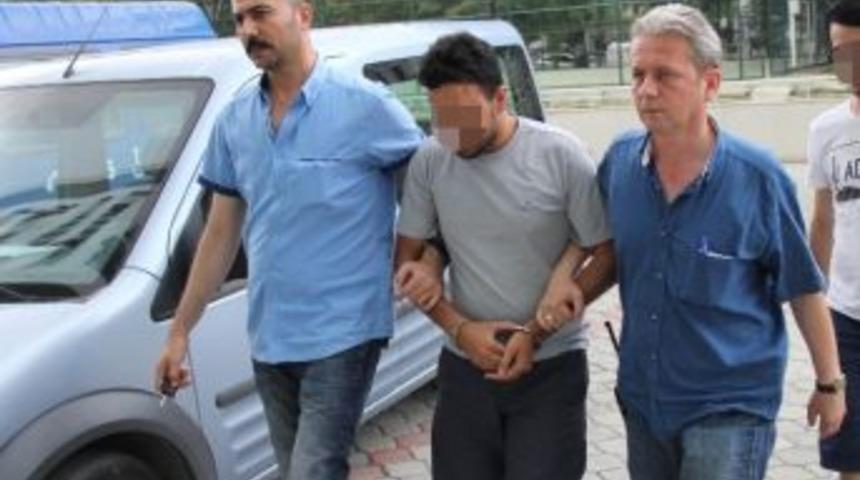 &Ccedil;anta &Ccedil;alan Iraklı Yakalandı