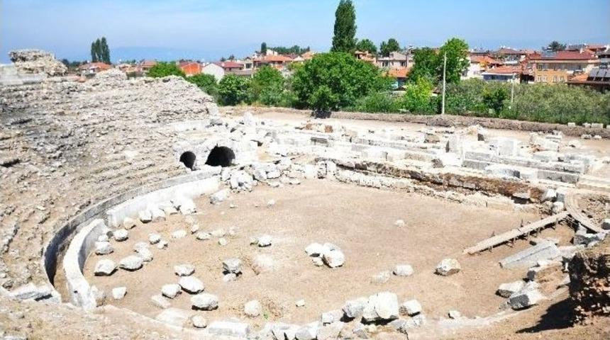 Bakanlık İznik’i Arkeolojik Tarla İlan Etti