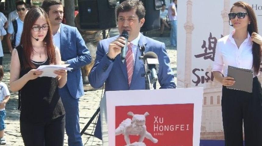 Çin Devlet Sanatçısı Xu Hongfei Heykellerini Ortaköy’de Sergiledi
