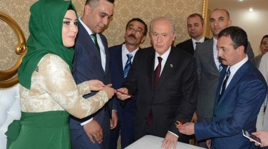 Mhp Lideri Bah&ccedil;eli Nikah Şahitliği Yaptı