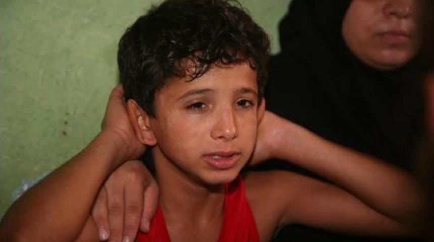 O Suriyeli &Ccedil;ocuk, Mendil Satmaya Devam Edecek (2)