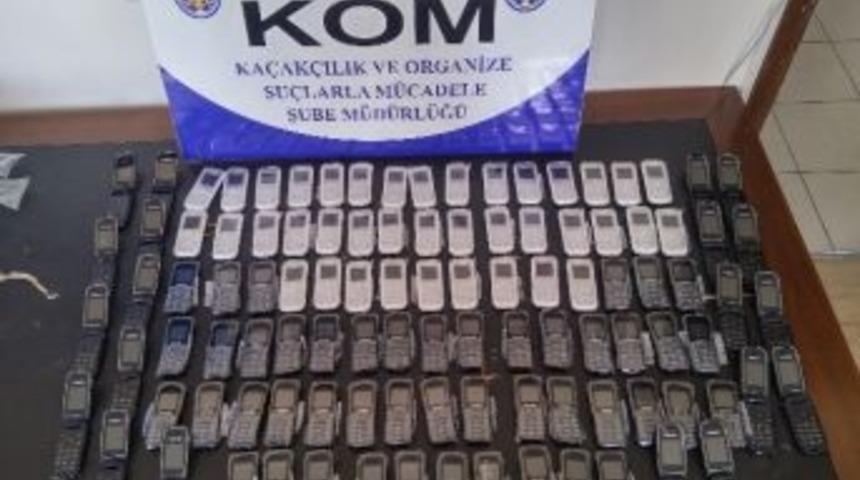 Kom&rsquo;dan Ka&ccedil;ak Cep Telefonu Operasyonu