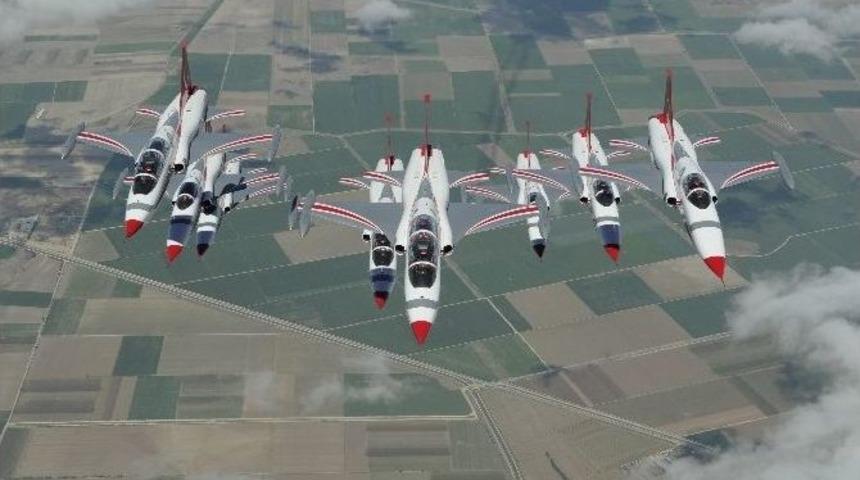 T&uuml;rk Yıldızlarının G&ouml;sterisine Gidecek Otob&uuml;s G&uuml;zergahları Belli Oldu