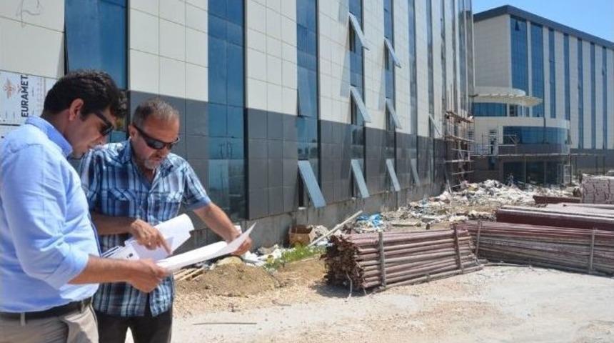 Belediye Başkan Yardımcısı Ay, Kyk &Ouml;ğrenci Yurdu İnşaatındaki &Ccedil;alışmaları İnceledi