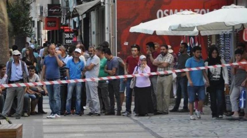Denizli'nin En Işlek Yerine Bırakılan Ş&uuml;pheli Poşet Korkuttu