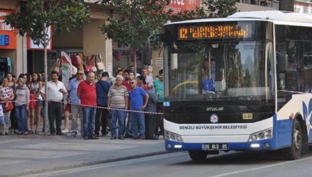 Denizli'nin En Işlek Yerine Bırakılan Şüpheli Poşet Korkuttu