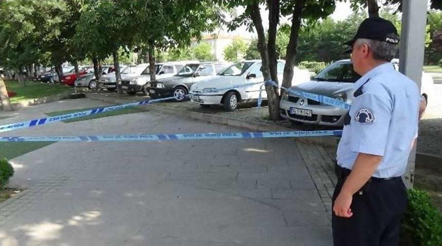 Eski Sevgilisinin Erkek Arkadaşına Kurşun Yağdırdı