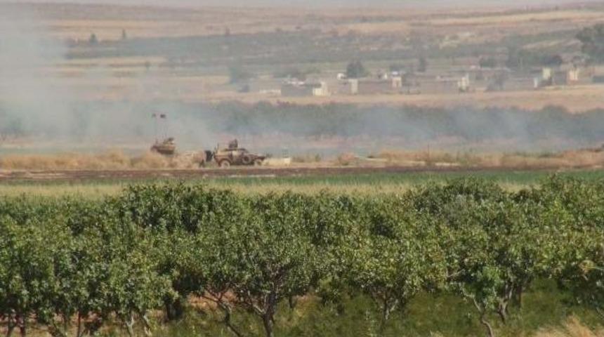 Suriye'nin Işid Kontrol&uuml;ndeki B&ouml;lgeden Karakola Ateş: 1 Şehit, 2 Yaralı  (2) - Yeniden