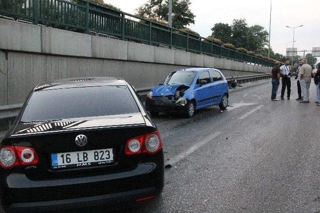 5 Araç Kazaya Karıştı: 3 Yaralı